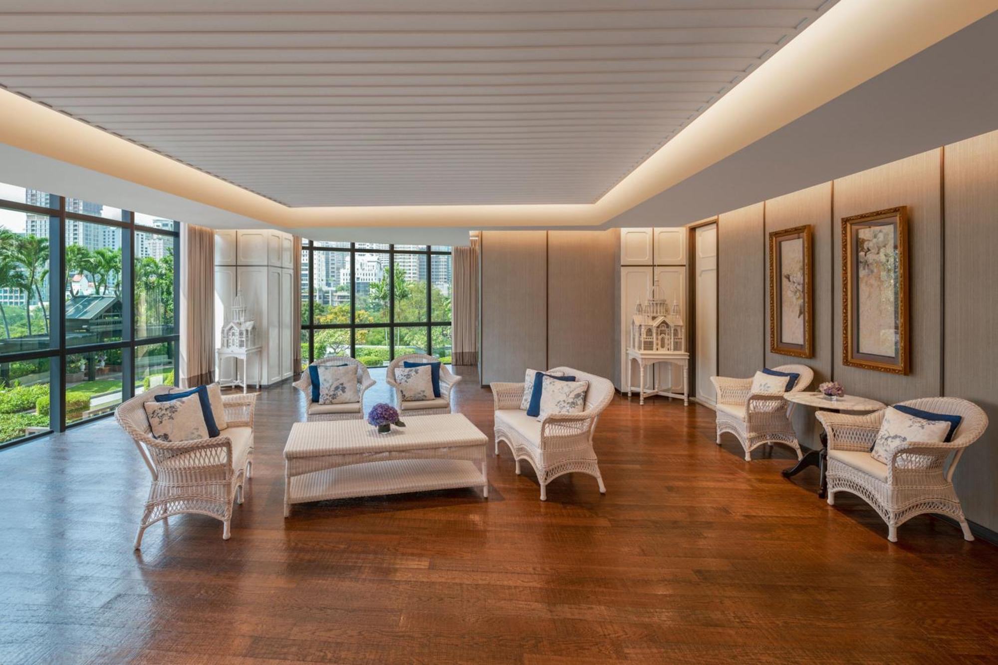 The Athenee Hotel, A Luxury Collection Hotel, Bangkok Exterior photo